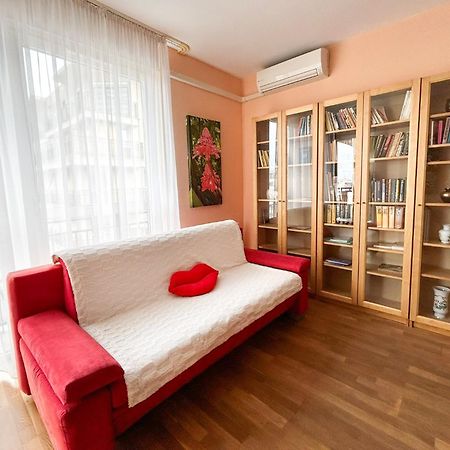 Lovely Home - Free Parking Budapesta Exterior foto
