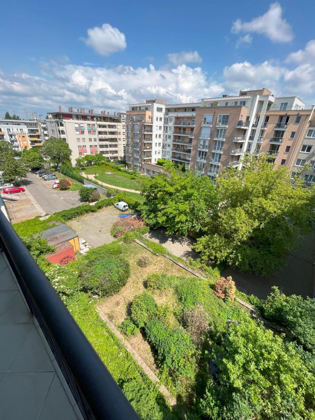Lovely Home - Free Parking Budapesta Exterior foto